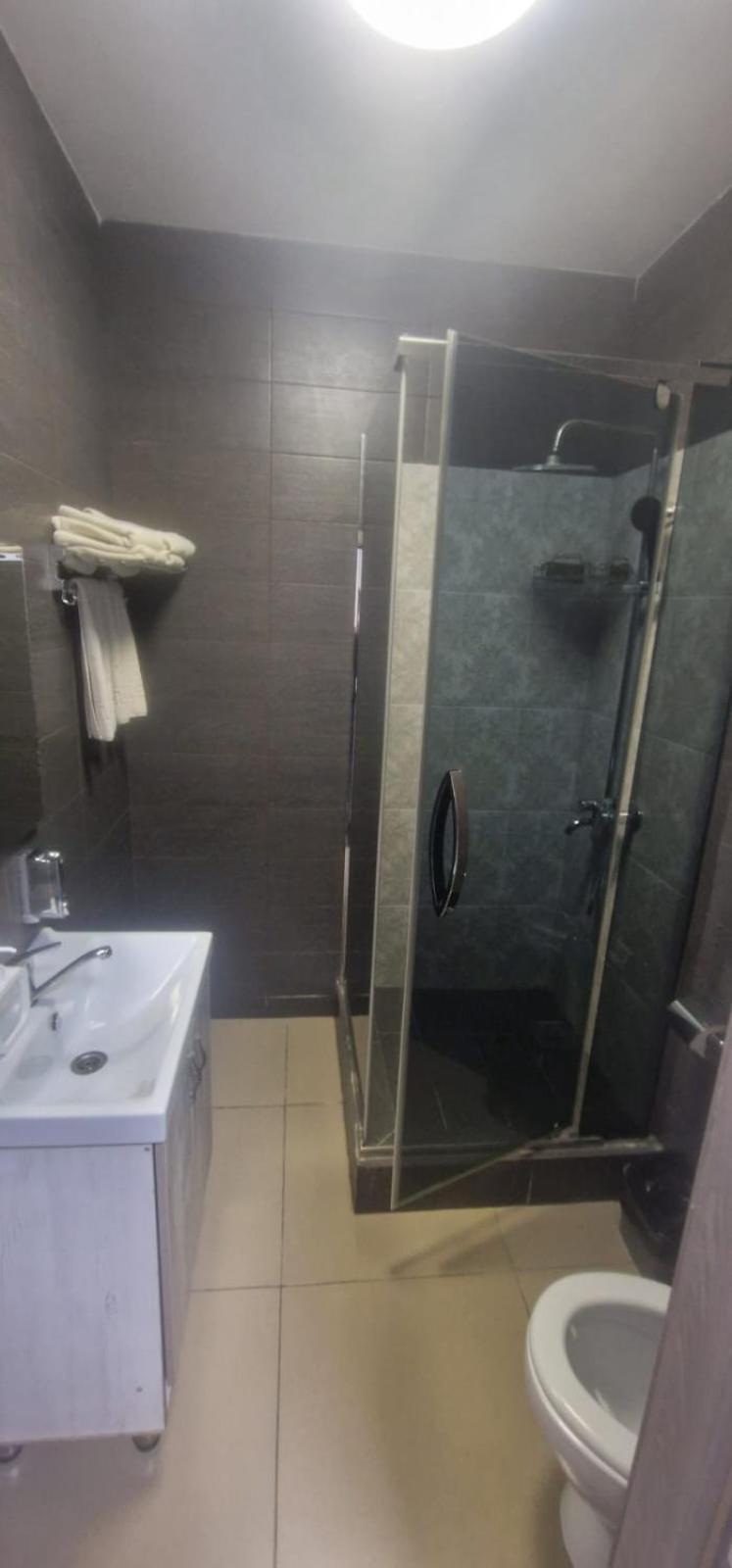 Tarlan Hotel Aktau  Bagian luar foto