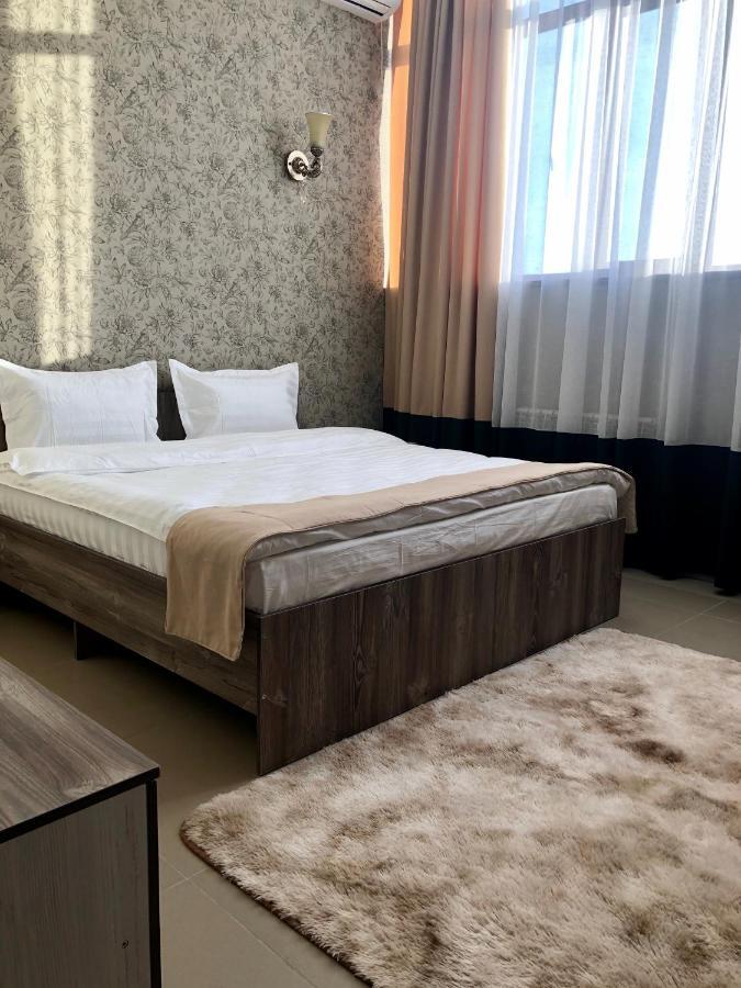 Tarlan Hotel Aktau  Bagian luar foto